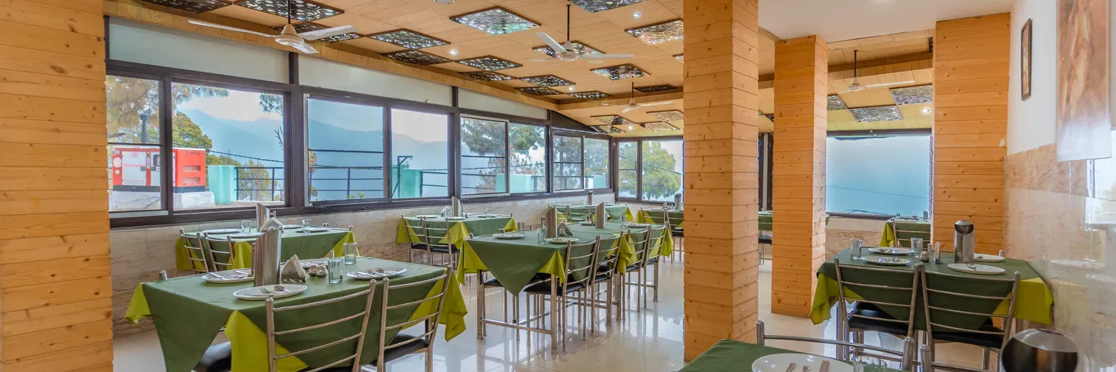 Restaurant Hall Seating